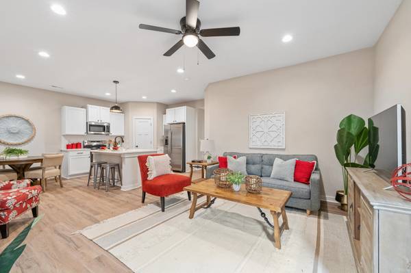 2873 S Cedar Crest Ct, Wichita, KS 67215