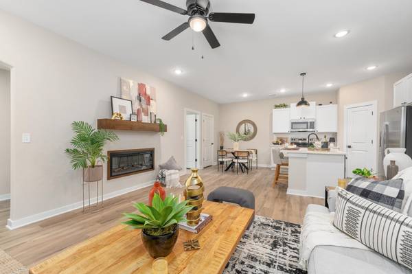 2893 S Cedar Crest Ct, Wichita, KS 67215