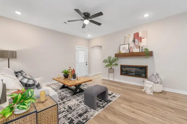 2893 S Cedar Crest Ct, Wichita, KS 67215