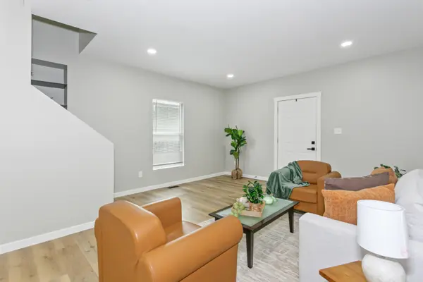 1117 S Main St, Wichita, KS 67213
