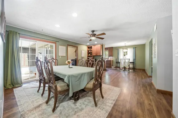 1527 Westborough, Newton, KS 67114