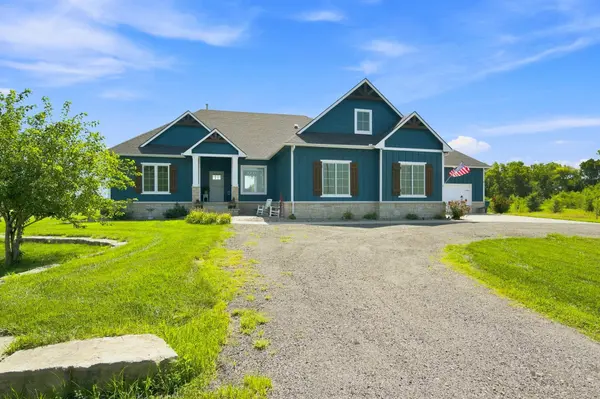 1042 N Lake Road, Cheney, KS 67025-7706