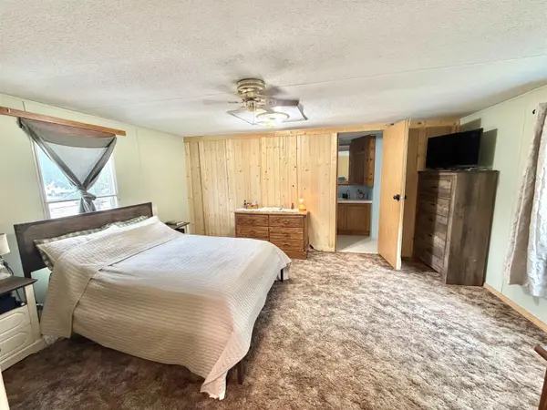 402 N Jewett St, Brookville, KS 67425
