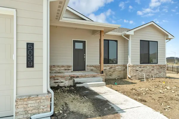 5039 N Highland St, Bel Aire, KS 67220