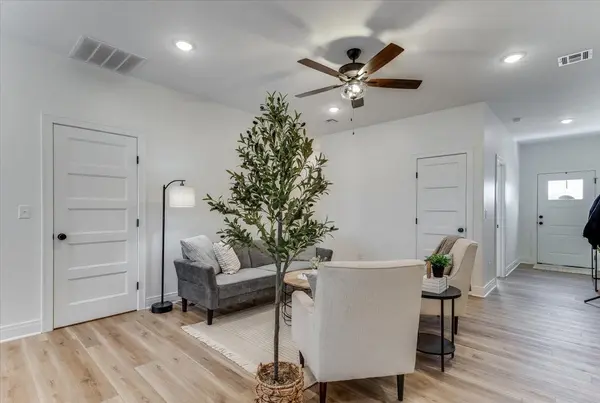 5425 W Rolly, Wichita, KS 67215