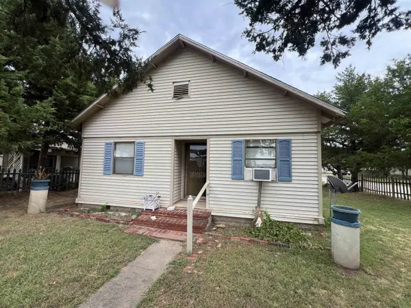 626 S 7, Arkansas City, KS 67005