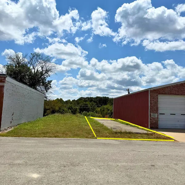 Lot 22 W Commercial ST, Everton, MO 65646