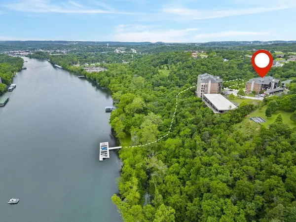 1207 Riverstone DR, Branson, MO 65616