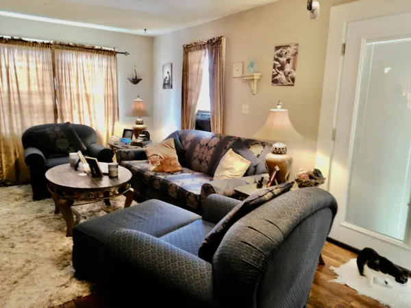 510 3rd ST, Anderson, MO 64831