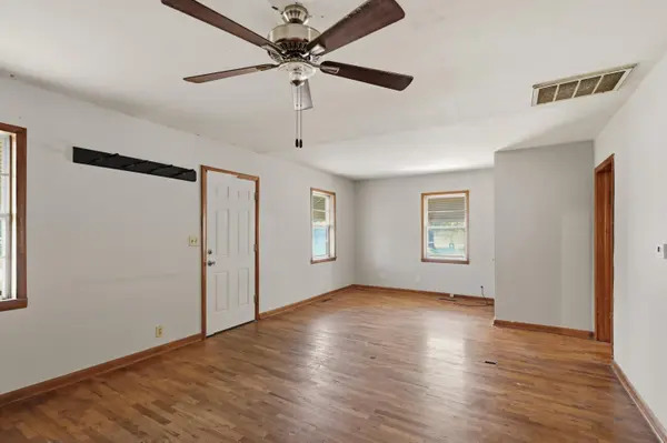 1229 S Monroe AVE, Joplin, MO 64801