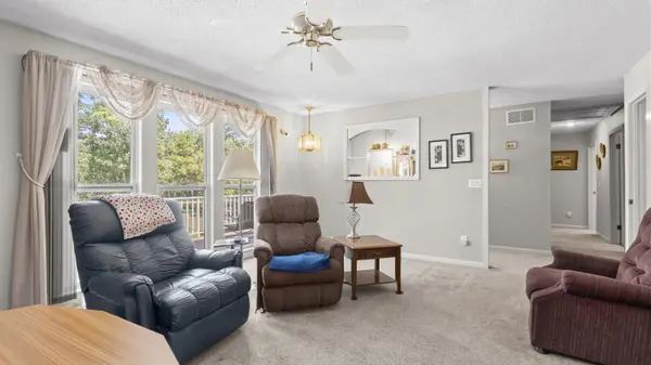 2893 State Hwy V, Linn Creek, MO 65052
