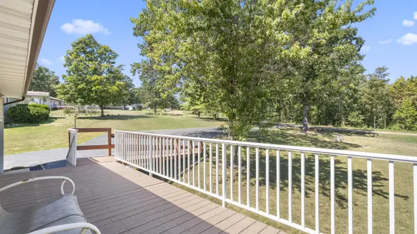 2893 State Hwy V, Linn Creek, MO 65052