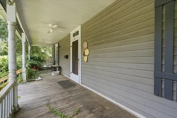 419 Academy ST, Laurens, SC 29360