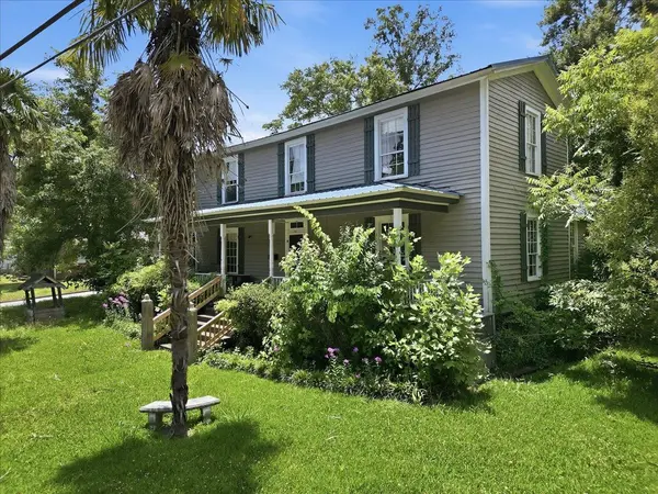 419 Academy ST, Laurens, SC 29360