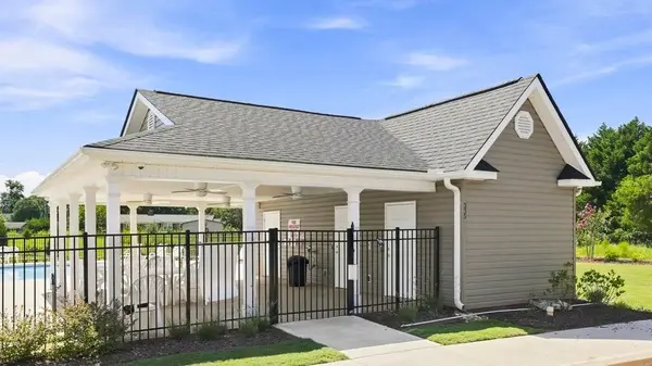 595 Valencia CIR, Wellford, SC 29385