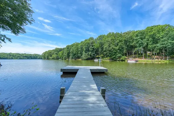 102 Hickory Hollow DR, Inman, SC 29349