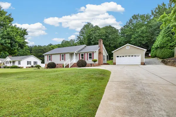 3572 Brown RD, Greer, SC 29651