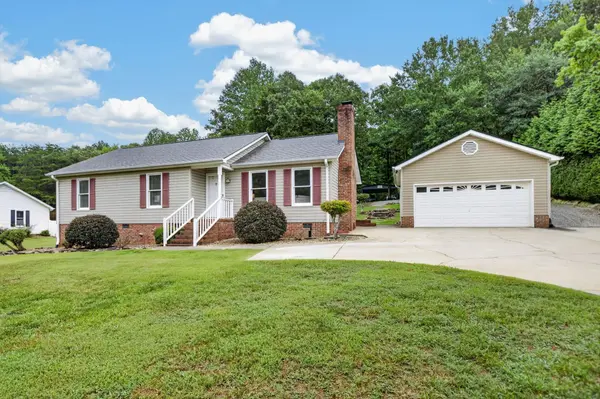 3572 Brown RD, Greer, SC 29651