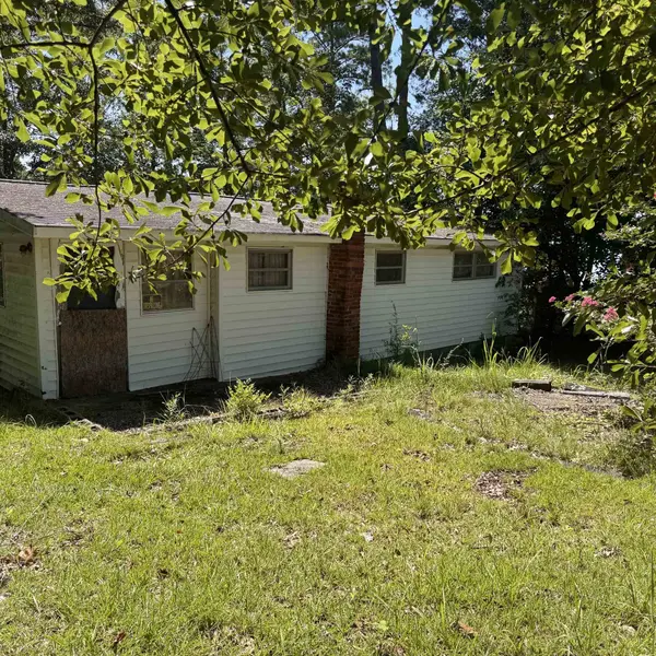 81 Challenger RD, Cross Hill, SC 29332