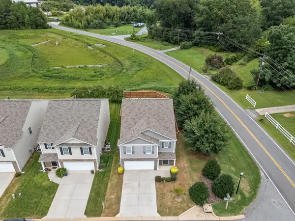 1008 Summerlin TRL, Duncan, SC 29334