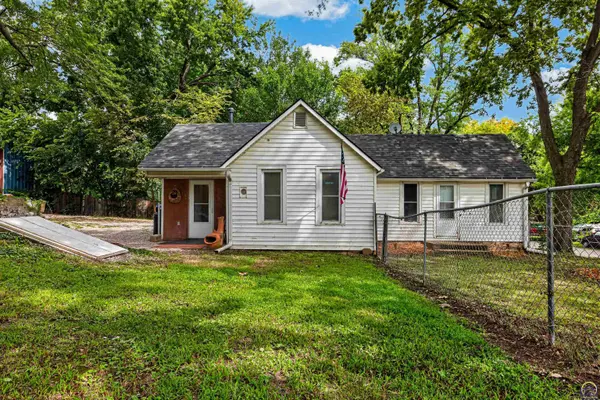 143 Darling ST, Willard, KS 66615