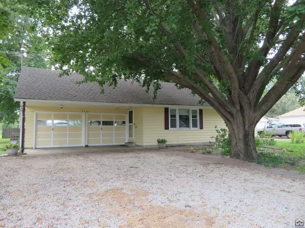 2207 NW Polk ST, Topeka, KS 66608