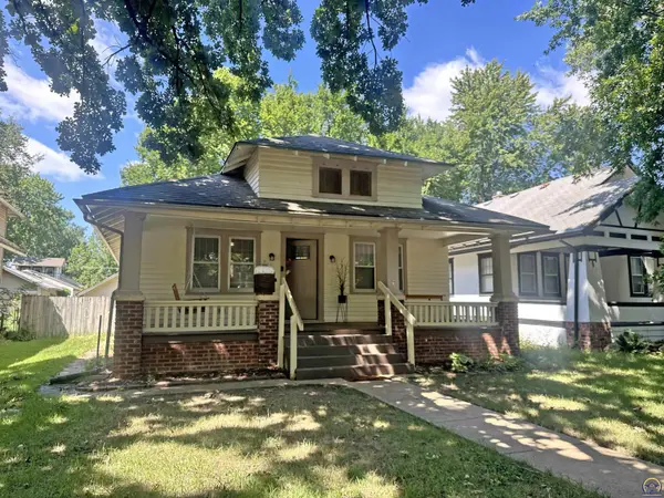 1235 SW Boswell AVE, Topeka, KS 66604