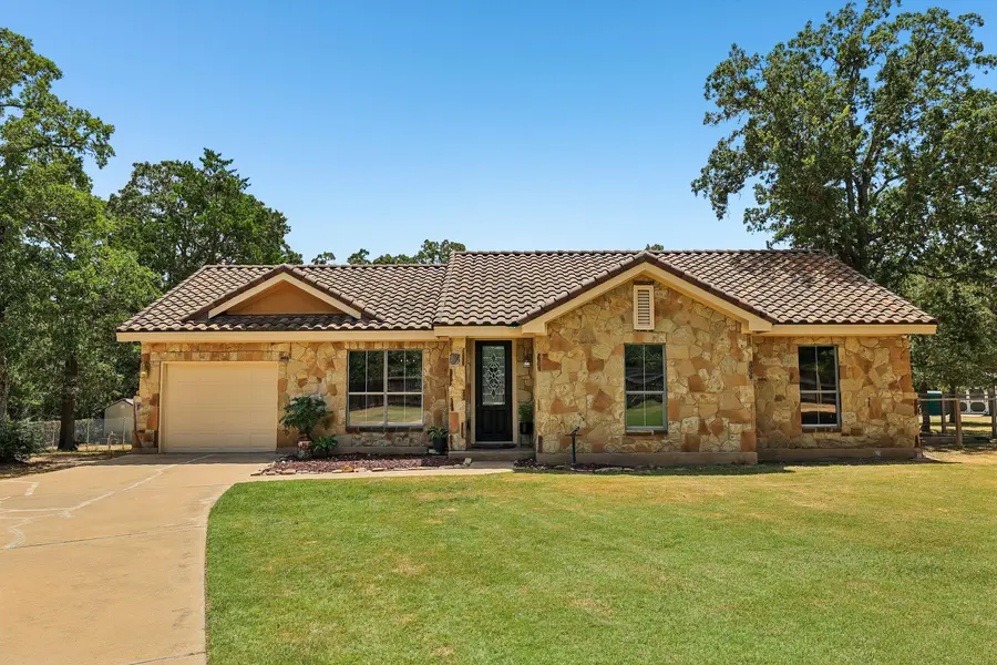126 King ST, Bastrop, TX 78602