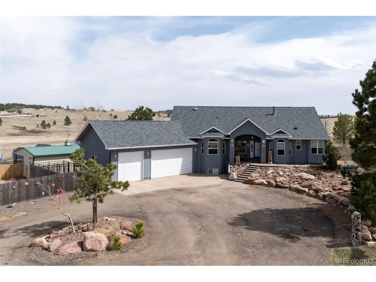 5910 Mccart Ranch, Elizabeth, CO 80107