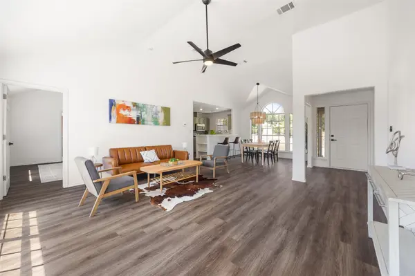501 Royal CT, Horseshoe Bay, TX 78654
