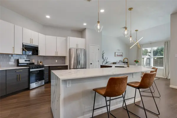 800 Portchester Castle PATH, Pflugerville, TX 78660