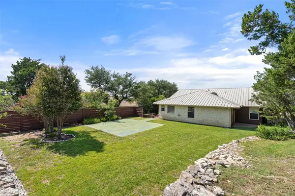 109 Schooner DR, Lakeway, TX 78738