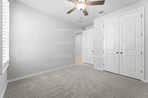 1017 Spring Gulch LN, Georgetown, TX 78628
