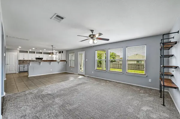 214 Briarwood DR, Leander, TX 78641