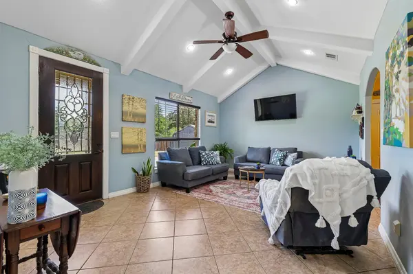 126 King ST, Bastrop, TX 78602