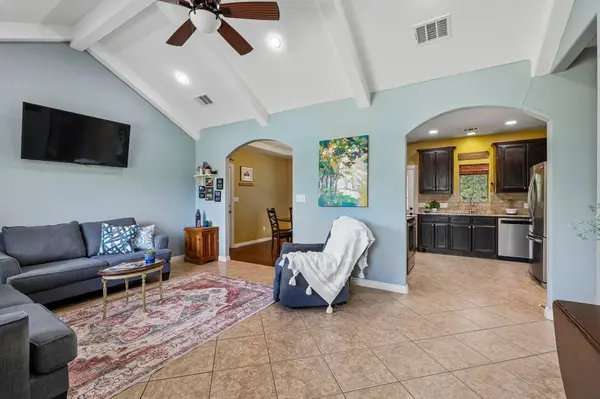 126 King ST, Bastrop, TX 78602