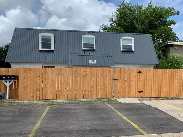 7204 Twin Crest DR #102, Austin, TX 78752