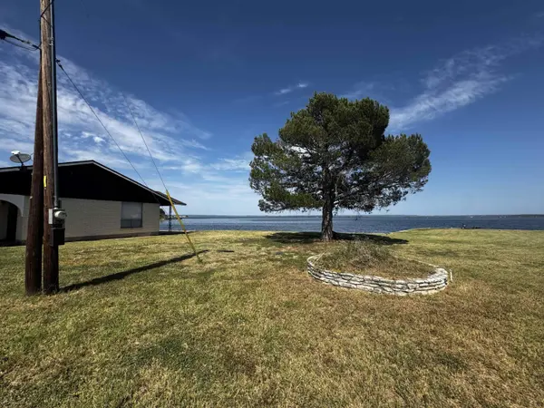 126 Lake Breeze DR, Buchanan Dam, TX 78609