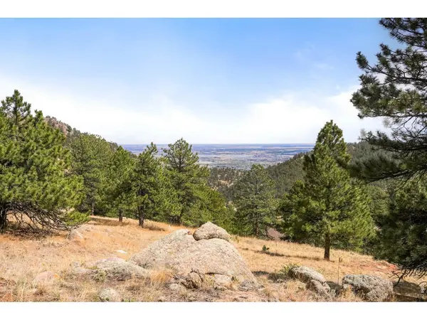 61 Wild Horse, Boulder, CO 80304