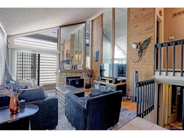 11941 E Cornell, Aurora, CO 80014