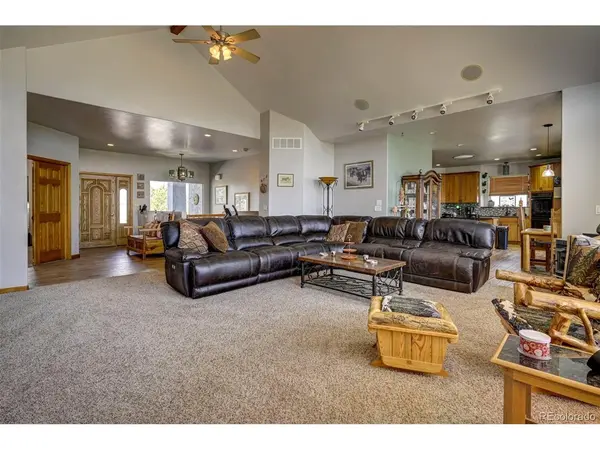 5910 Mccart Ranch, Elizabeth, CO 80107