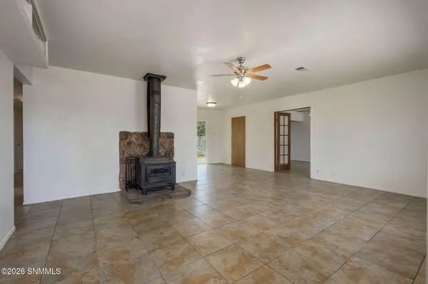 2030 Chilton DR, Las Cruces, NM 88001