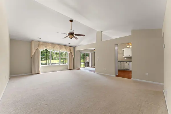 901 Veterans Lane, Crown Point, IN 46307
