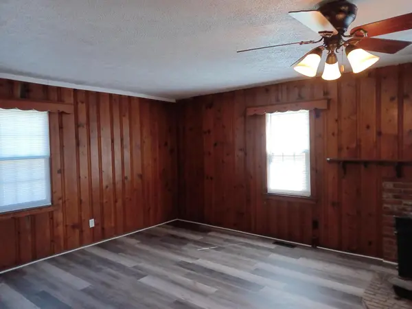 109 S California ST, Hobart, IN 46342