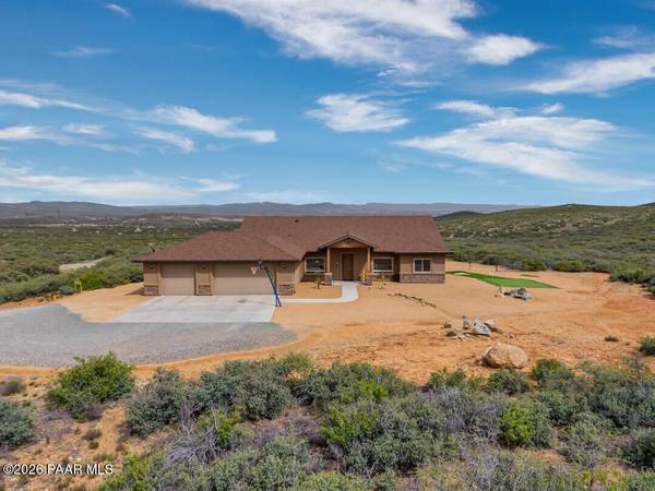 15935 E Lone Fox TRL, Dewey-humboldt, AZ 86327