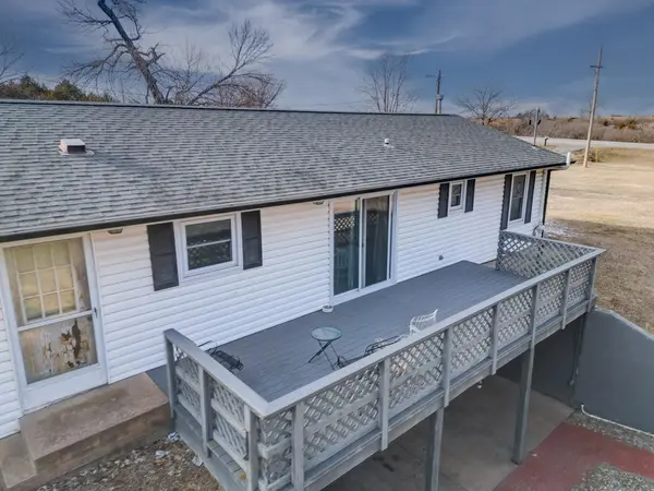 19421 US Highway 160, Winfield, KS 67156