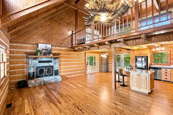 1482 N West Rd, Peck, KS 67120