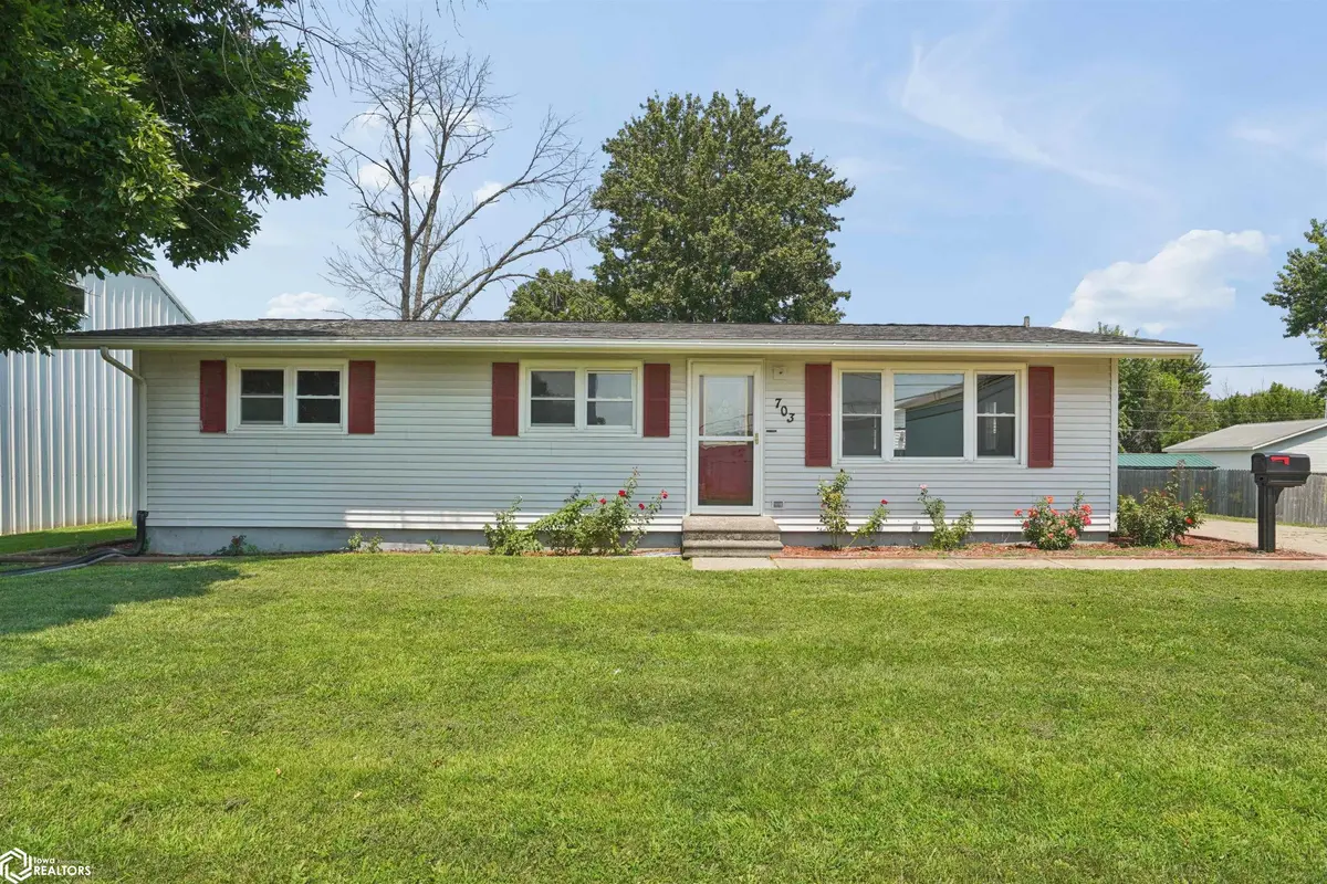 703 E Oak ST, Mount Pleasant, IA 52641