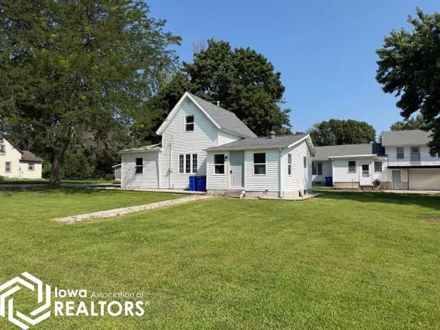 585 6Th AVE, Britt, IA 50423