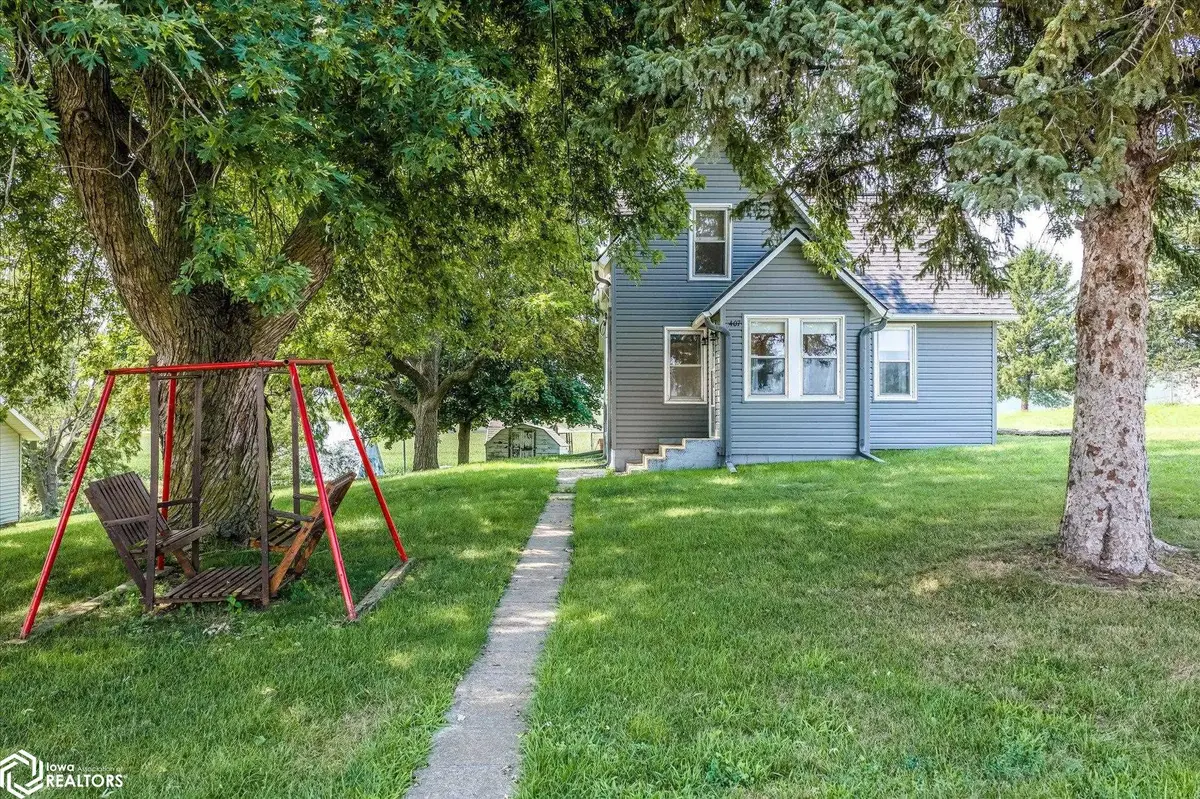 407 5th ST, Defiance, IA 51527